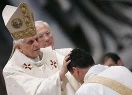 Il Papa ha conferito il sacerdozio a nove diaconi
